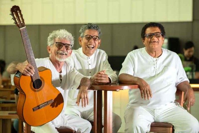 Teatro-Amazonas-recebe-a-celebração-de-40-anos-do-Trio-Roraimeira