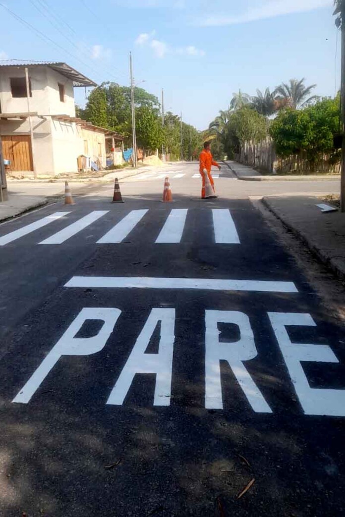 Comunidade-de-São-Domingos-em-Novo-Airão-é-contemplada-com-sinalizações-nas-vias