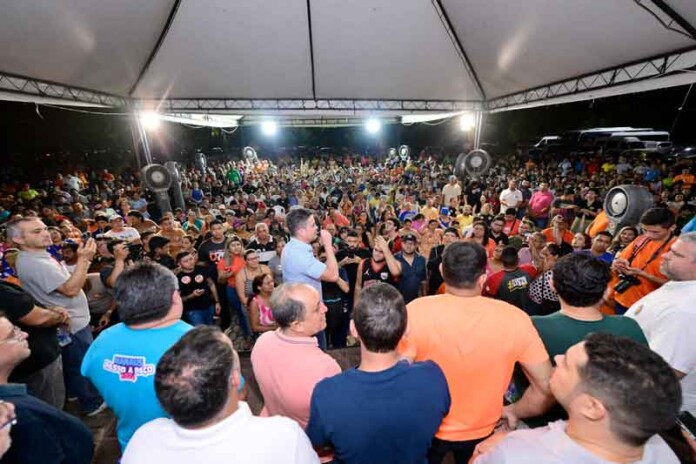 David-Almeida-defende-Manaus-contra-aqueles-que-agem-em-prejuízo-do-povo