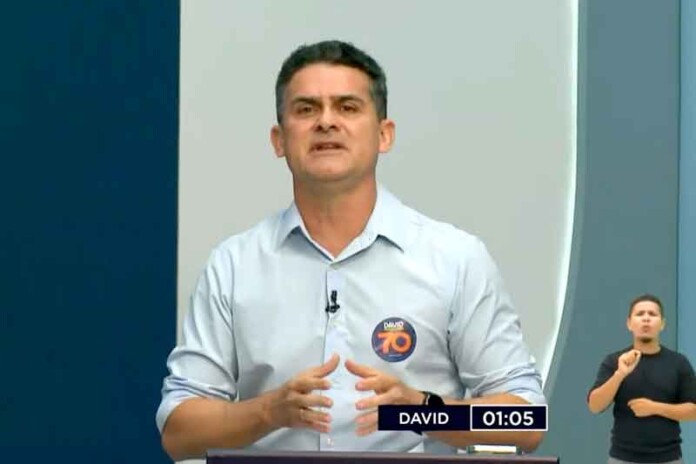 David-Almeida-realizou-maior-promoção-da-história-da-PMAM-enquanto-Alberto-Neto-ignora-segurança-pública
