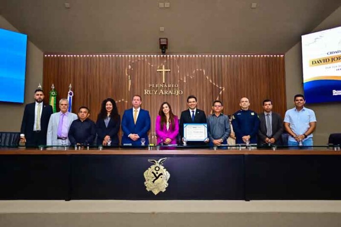 Delegado-David-Jordão-Gonçalves-recebe-Título-de-Cidadão-do-Amazonas