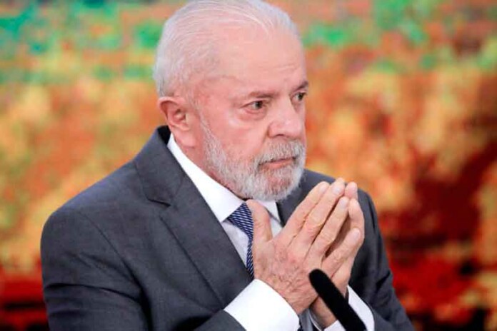 Dólar-flutua-com-discursos-oficiais-e-falas-de-Lula-pesam-mais