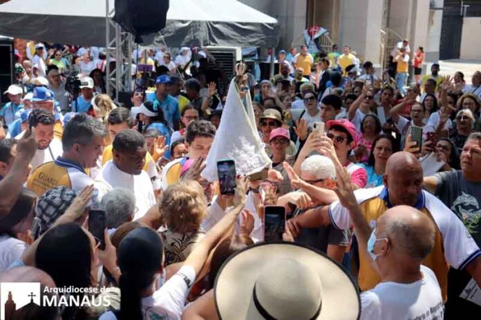 Fim-de-semana-terá-esquema-especial-de-trânsito-por-conta-de-celebrações-religiosas-na-cidade