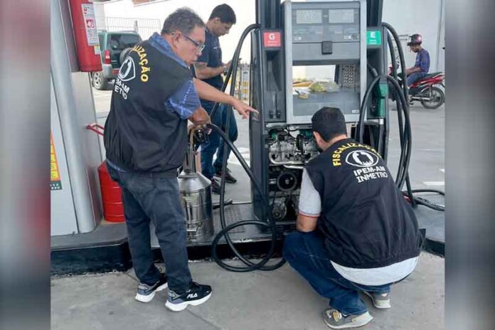 Ipem-AM-interdita-bicos-de-bomba-de-combustível-em-Manaus-e-Região-Metropolitana