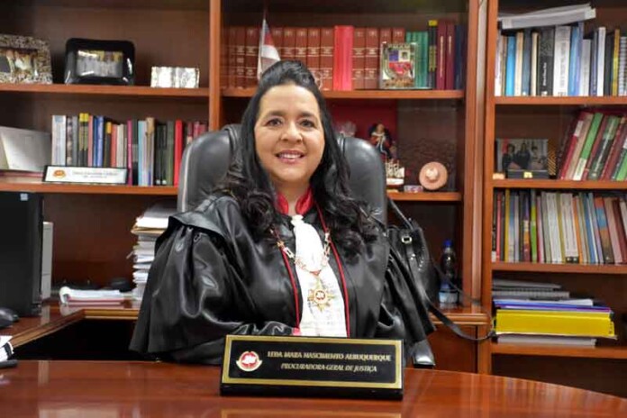 Procuradora-Leda-Mara-Albuquerque-tomará-posse-nesta-terça-feira-na-sede-do-MPAM