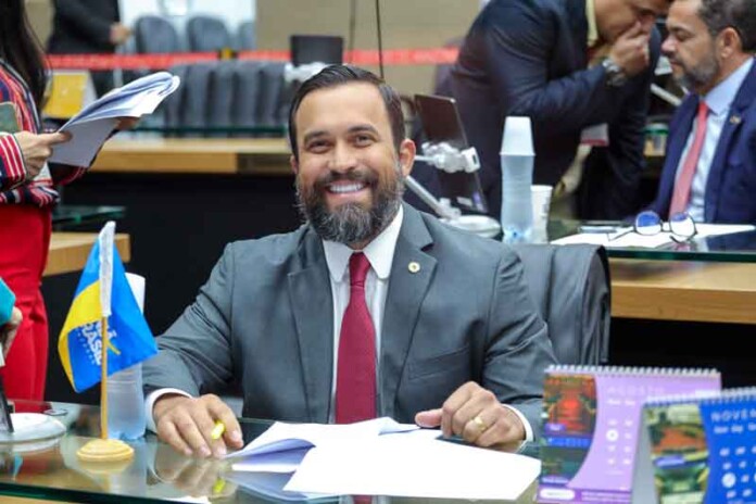 Projeto-do-deputado-Dr-George-Lins-com-foco-na-educação-ambiental-e-sustentabilidade-é-aprovado-na-Aleam