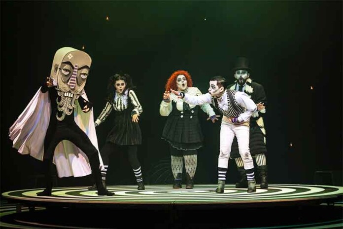 Teatro-ICBEU-recebe-apresentações-teatrais-gratuitas-de-terça-a-domingo