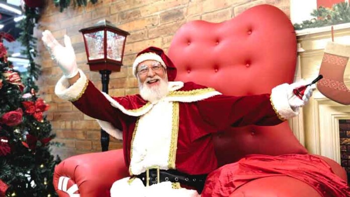 Chegada-do-Papai-Noel-no-Natal-de-Luz-e-Esperança-no-Shopping-Cidade-Leste