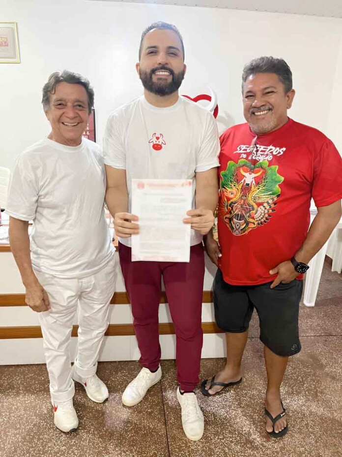 Enéas-Dias-é-nomeado-Diretor-Musical-e-membro-da-Comissão-de-Artes-do-Boi-Bumbá-Garantido