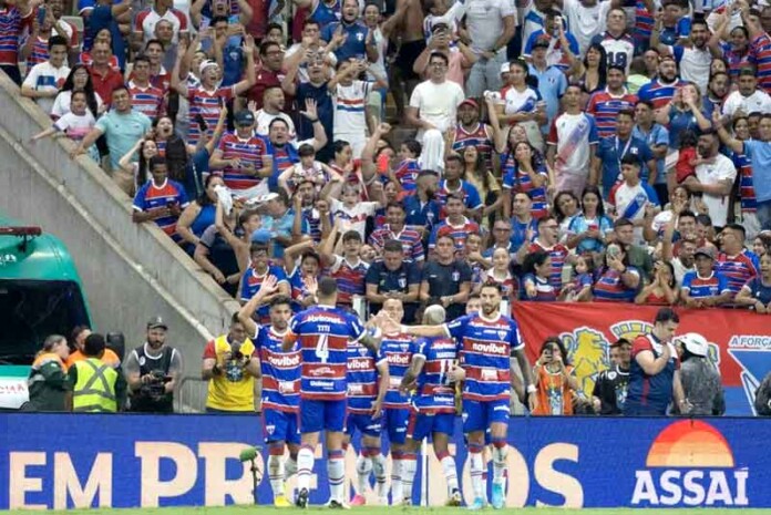 Fortaleza-atropela-o-Vasco-e-mantém-vivo-sonho-pelo-título-do-Brasileirão