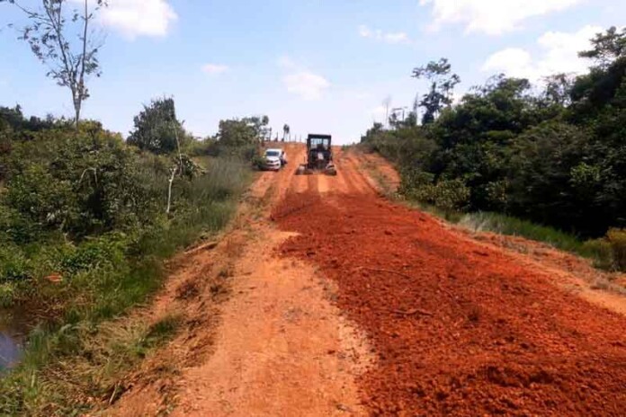 Município-de-Apuí-recebe-investimento-de-R$-500-mil-para-recuperação-de-ramais-e-vicinais-da-zona-rural