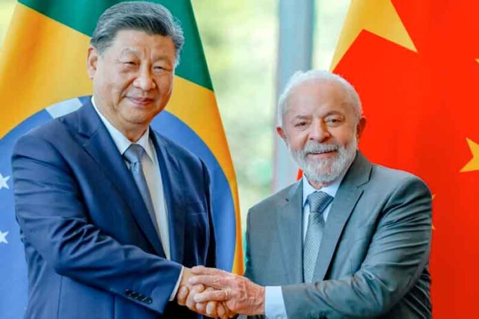 O-líder-chinês-Xi-Jinping-e-Luiz-Inácio-Lula-da-Silva