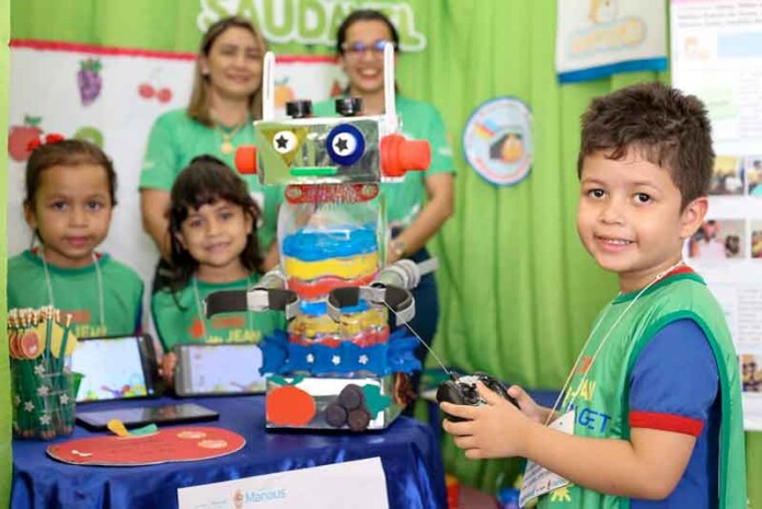 Prefeitura-inaugura-o-Espaço-de-Formação-Tecnológica-durante-a-abertura-da-6ª-Expocreati