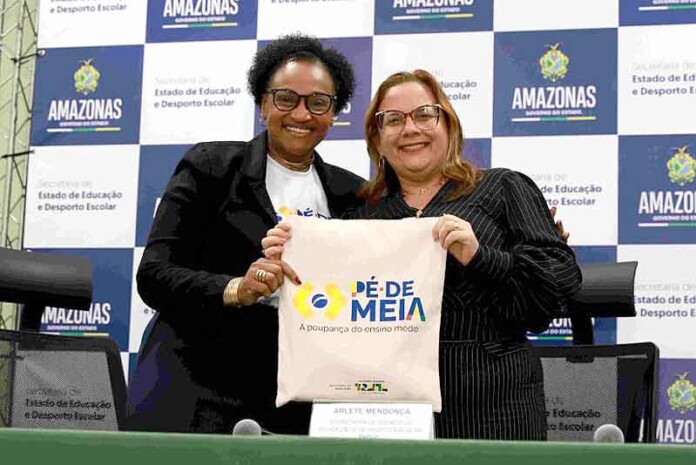 Profissionais-da-rede-estadual-participam-de-capacitação-promovida-pelo-MEC-sobre-o-Pé-de-Meia