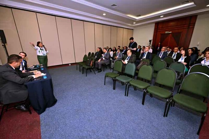 Representantes-do-TCE-AM-e-MPC-AM-debatem-ações-sustentáveis-em-encontro-nacional-dos-TCs