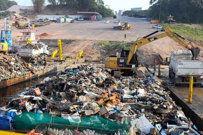 220-toneladas-de-lixo-fora-dos-rios-de-Manaus