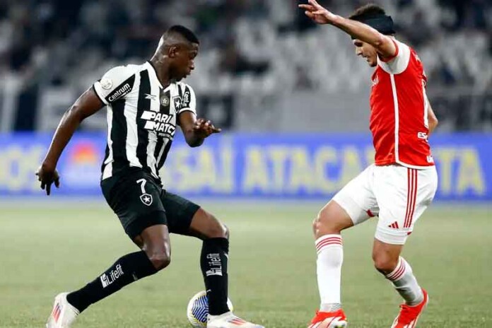 Botafogo-visita-Internacional-com-olhos-no-título-Brasileiro