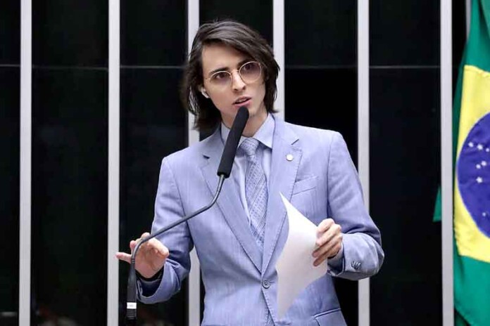 Deputado-Amom-Mandel-defende-benefícios-fiscais-da-ZFM
