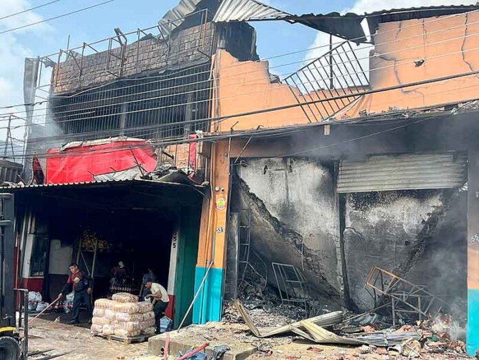 Implurb-realiza-interdição-de-imóveis-na-'rua-do-Fuxico'-após-incêndio