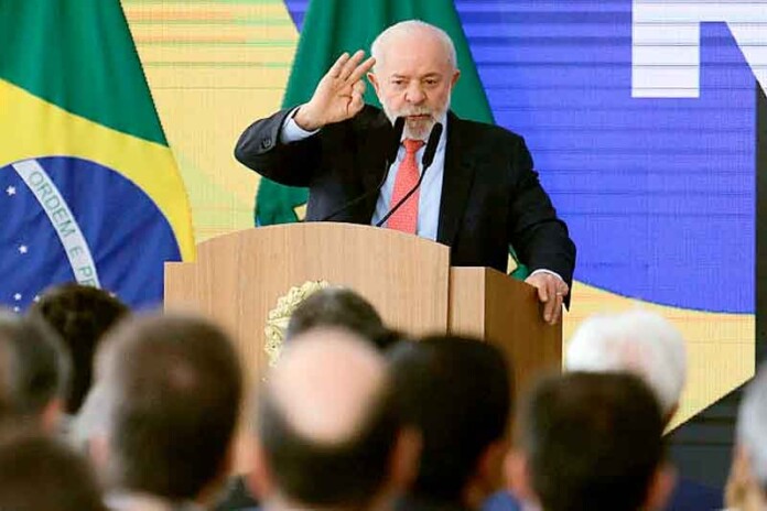 Quem-ganha-2-salários-mínimos-não-receberá-abono-salarial