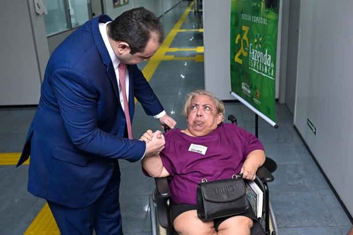 Roberto-Cidade-reforça-Leis-de-sua-autoria-que-promovem-o-acesso-e-a-dignidade-às-PcDs