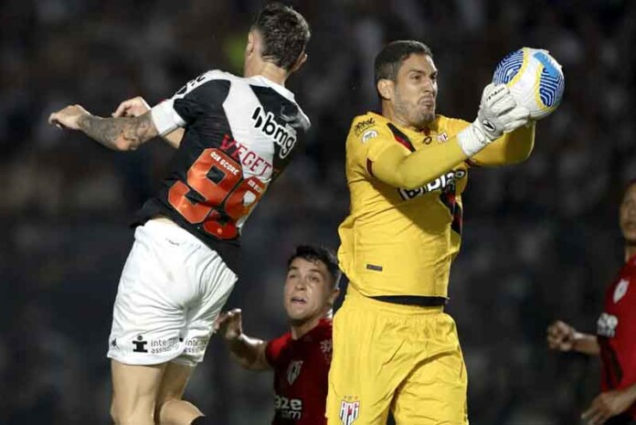 Vasco-empata-com-Atlético-GO-no-Brasileirão-e-fica-longe-da-Libertadores