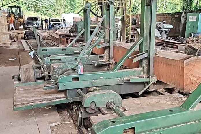 Empresas-são-autuadas-em-Manacapuru-por-extração-ilegal-de-madeira