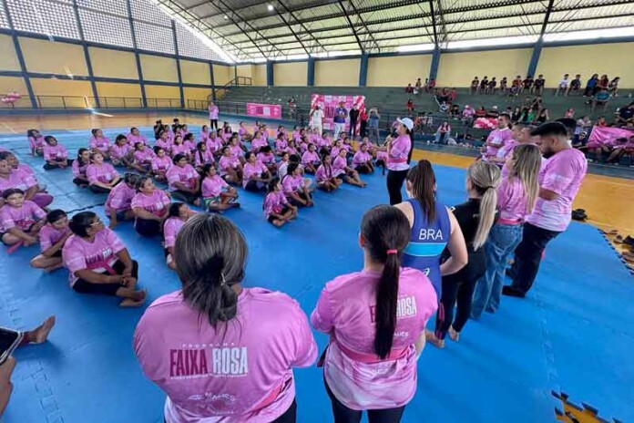 Mais-de-300-mulheres-participam-de-curso-de-defesa-pessoal-em-Maués
