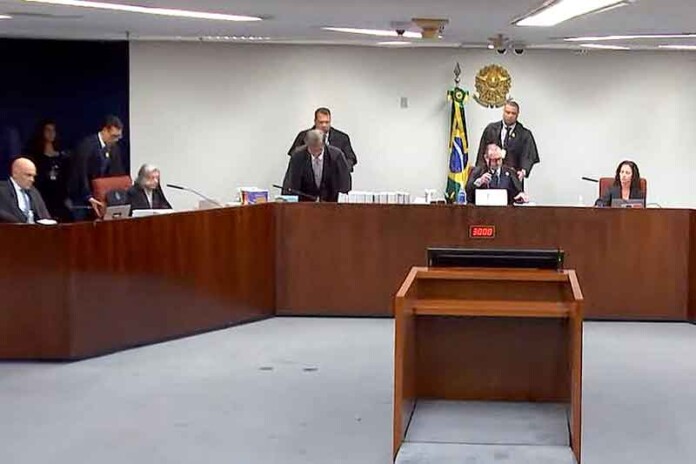 STF-decide-hoje-se-torna-Bolsonaro-réu-por-tentativa-de-golpe