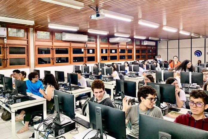Super-Tech-Week-2025-chega-a-Itacoatiara-com-inovação-e-competição-matemática
