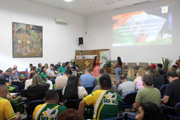Educadores-se-reúnem-em-evento-para-fortalecer-práticas-inovadoras-no-ensino-básico