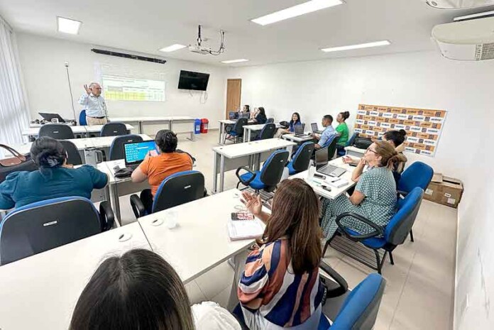 Prefeitura-e-IBGE-discutem-dados-demográficos-para-aprimorar-ações-voltadas-aos-idosos