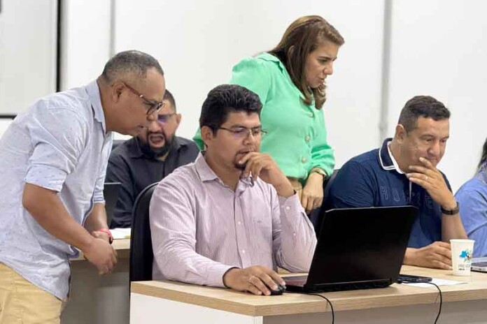Profissionais-da-construção-civil-recebem-capacitação-sobre-o-Alvará-de-Construção-Mais-Fácil