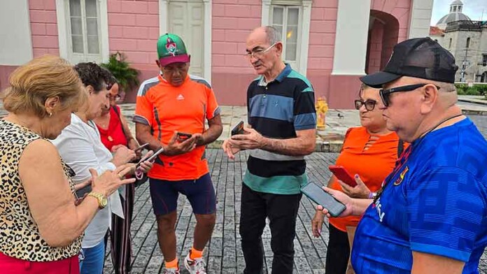 Startup-realiza-pesquisa-com-idosos-de-Manaus-sobre-serviços-de-lazer,-cuidados-e-bem-estar