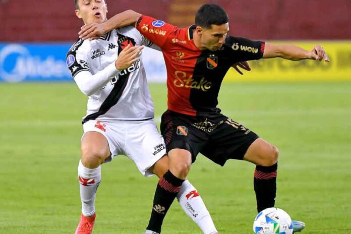Vasco-vacila-e-deixa-vitória-escapar-nos-minutos-finais-no-Peru