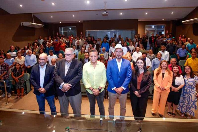 Adjuto-Afonso-e-Idam-reúnem-representantes-para-celebrar-Dia-do-Associativismo-na-Aleam