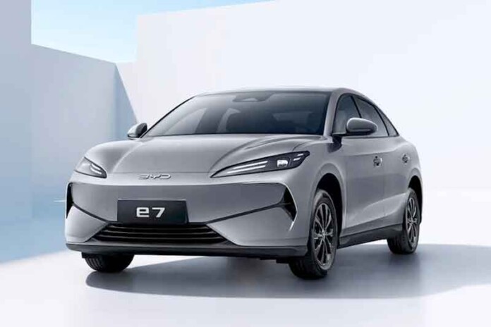 BYD-e7-novo-sedã-médio-elétrico-estreia-por-R$-79-mil