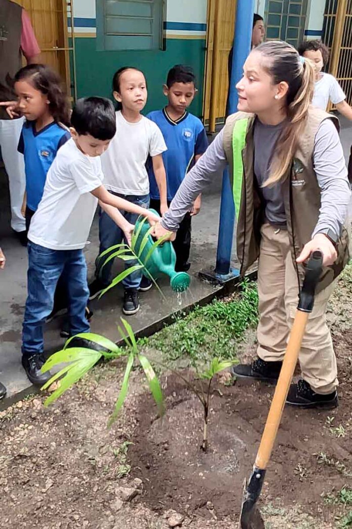 Mais-de-200-alunos-aprendem-sobre-meio-ambiente-com-projeto-“Oca-vai-à-Escola”