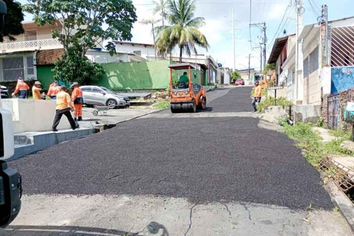 Obras-de-asfalto-melhoram-tráfego-e-segurança-em-rua-do-Parque-10