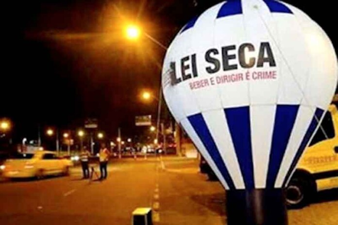 Parei-na-blitz-e-recusei-o-bafômetro-e-agora