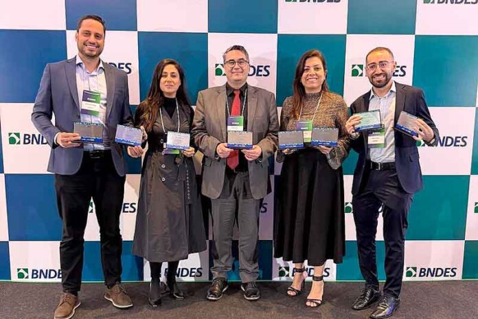 Sicredi-é-destaque-em-premiação-do-BNDES