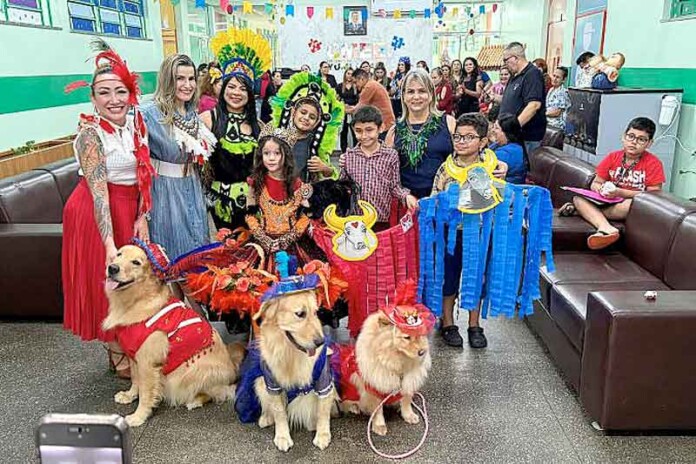 Animapet-fecha-semestre-com-apresentação-folclórica-de-alunos-da-Educação-Especial
