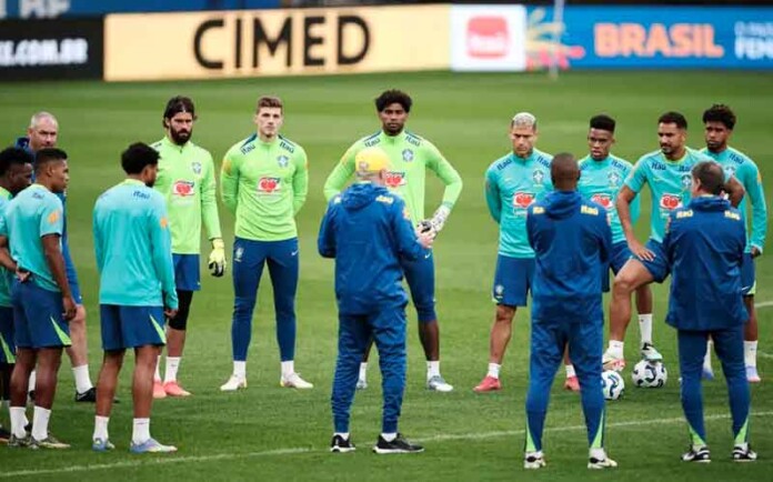 Brasil-finaliza-preparação-para-encarar-o-Paraguai-com-mudanças-no-ataque