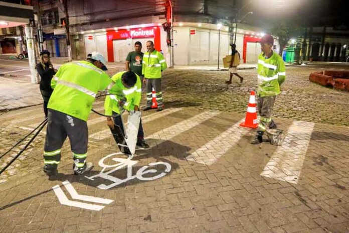 De-bike-pelo-Centro-Manaus-lança-ciclorrota-turística-com-5-km-de-percurso