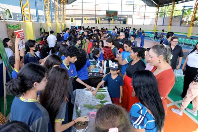 Estudantes-de-Manaus-propõem-soluções-ambientais-em-evento-rumo-à-Conferência-Nacional
