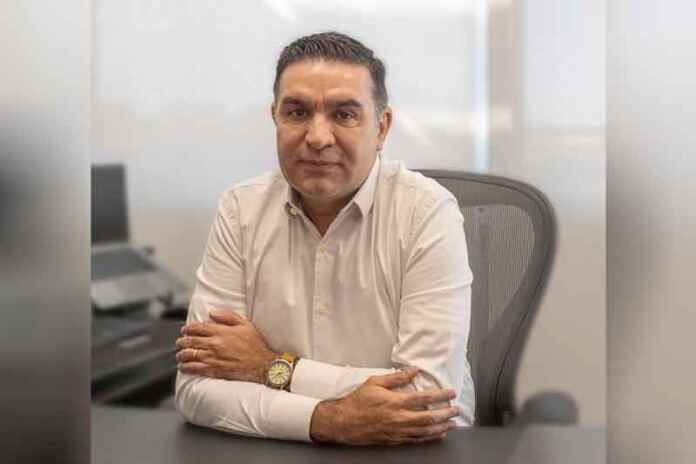 Janderson-Facchin,-diretor-financeiro-e-administrativo-do-Sicoob