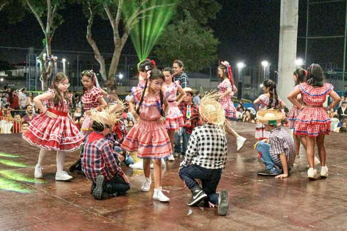 O-xote-foi-representando-pelas-turmas-do-4º-e-5º-ano