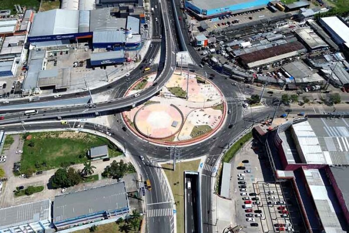 População-aprova-Complexo-Rei-Pelé-e-celebra-fim-dos-congestionamentos