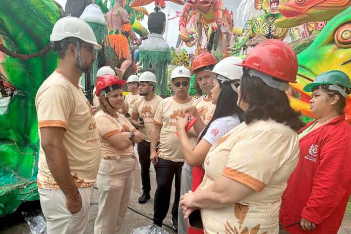 Presidentes-dos-Creas-do-Norte-visitam-bastidores-do-Festival-de-Parintins