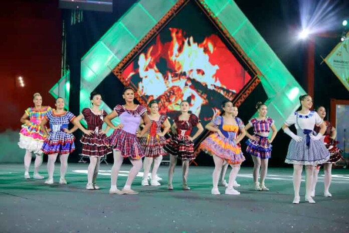 Primeira-semana-do-Festival-Folclórico-de-Manaus-celebra-cultura-e-atrai-grande-público